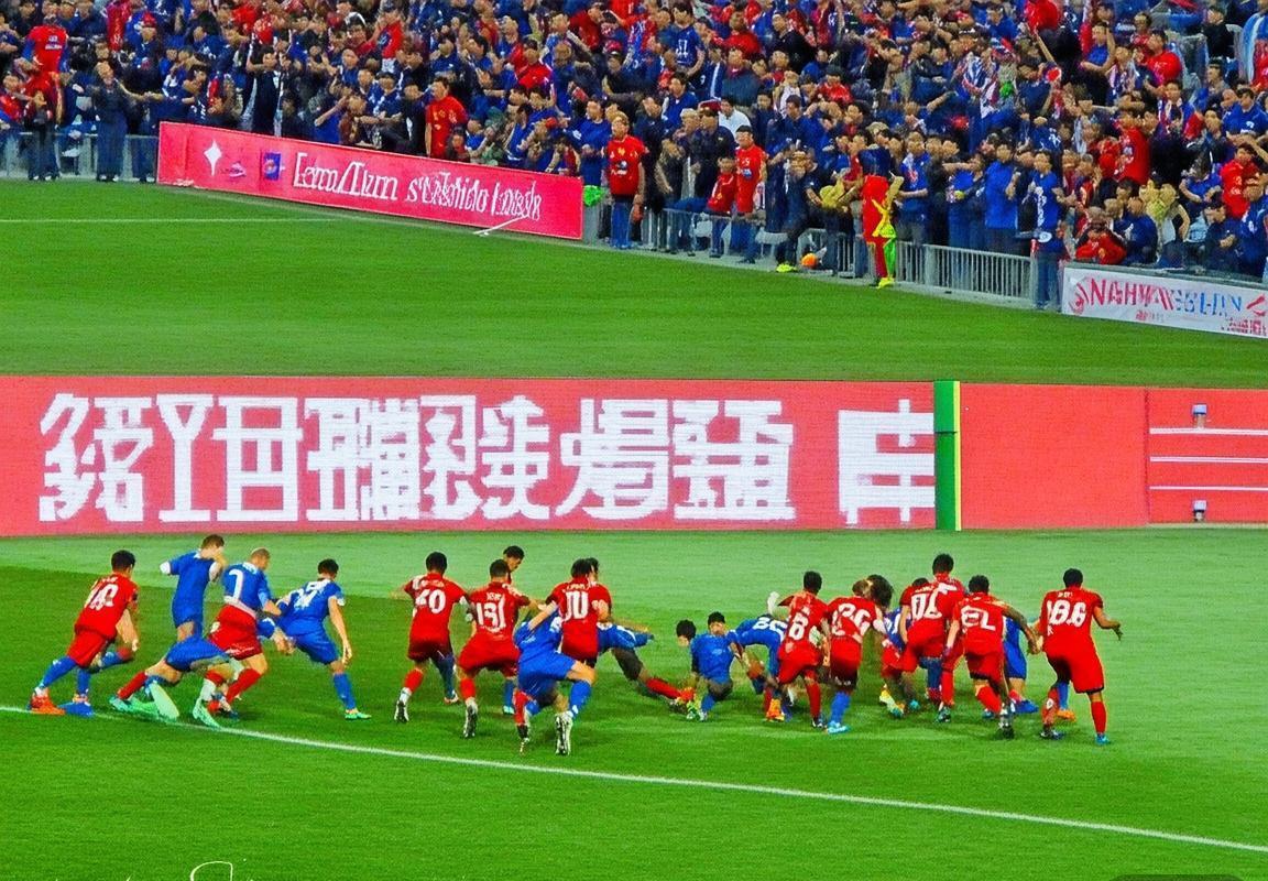 2017力帆申花巅峰对决：战术解析与精彩瞬间回顾