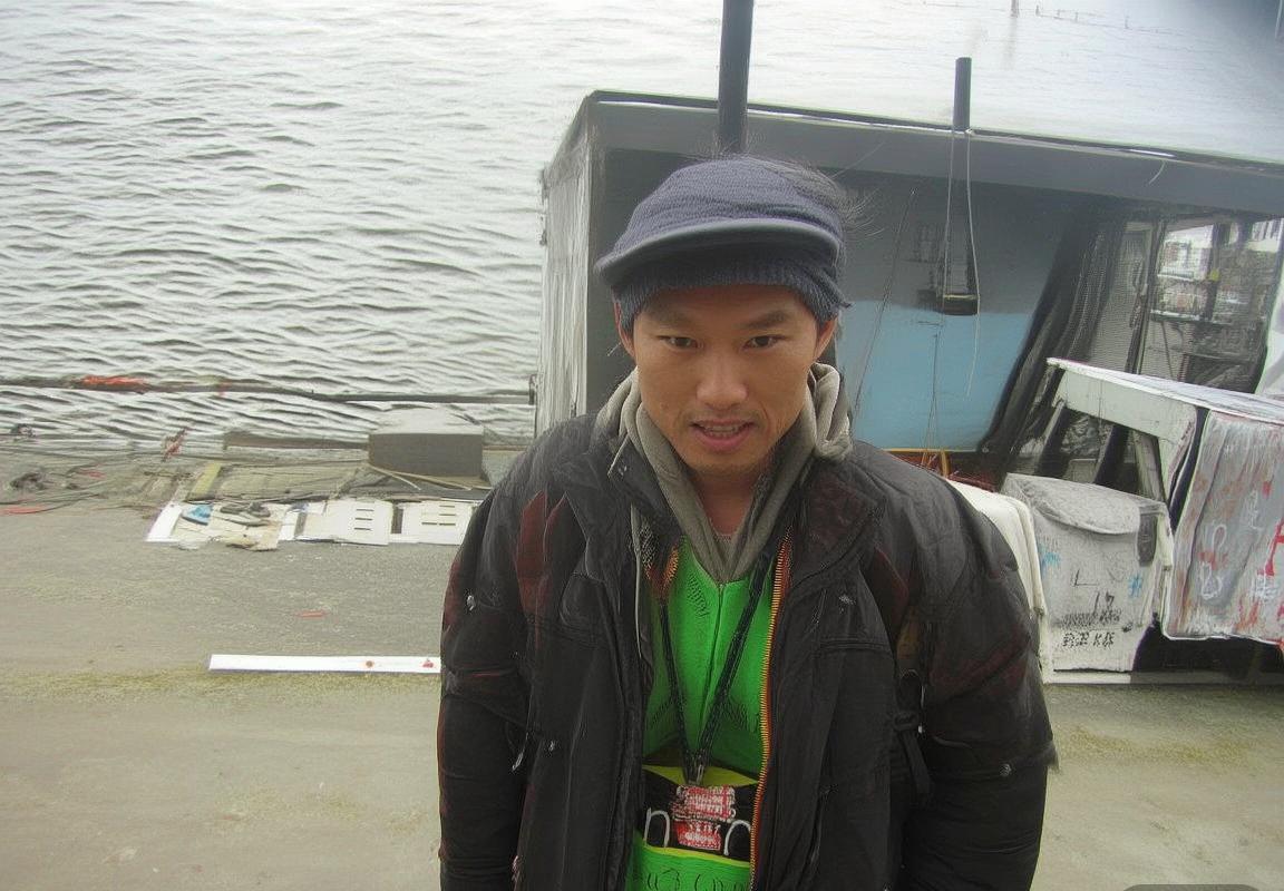 职场平衡之道：自我价值与团队合作的艺术